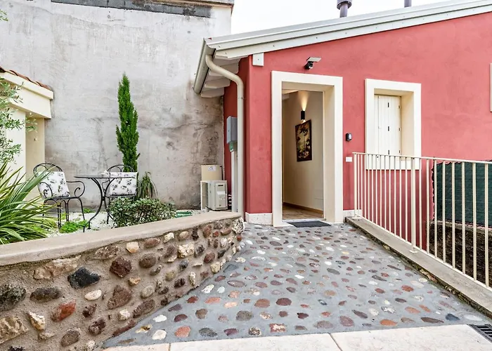 Cavalino Boutique 1